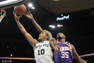 目光停留在 目光停留在