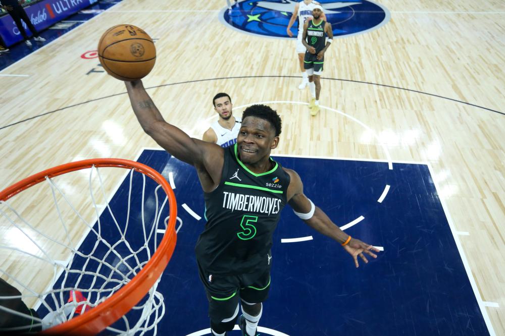 年轻新星萨 年轻新星萨